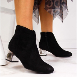 Kozačky s ozdobnou patou T.Sokolski W SCA144A černá 1