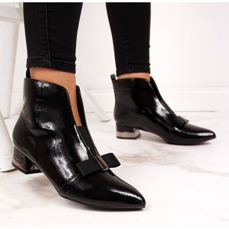 Boty střižené mašlí T.Sokolski W SCA145 černé černá 1