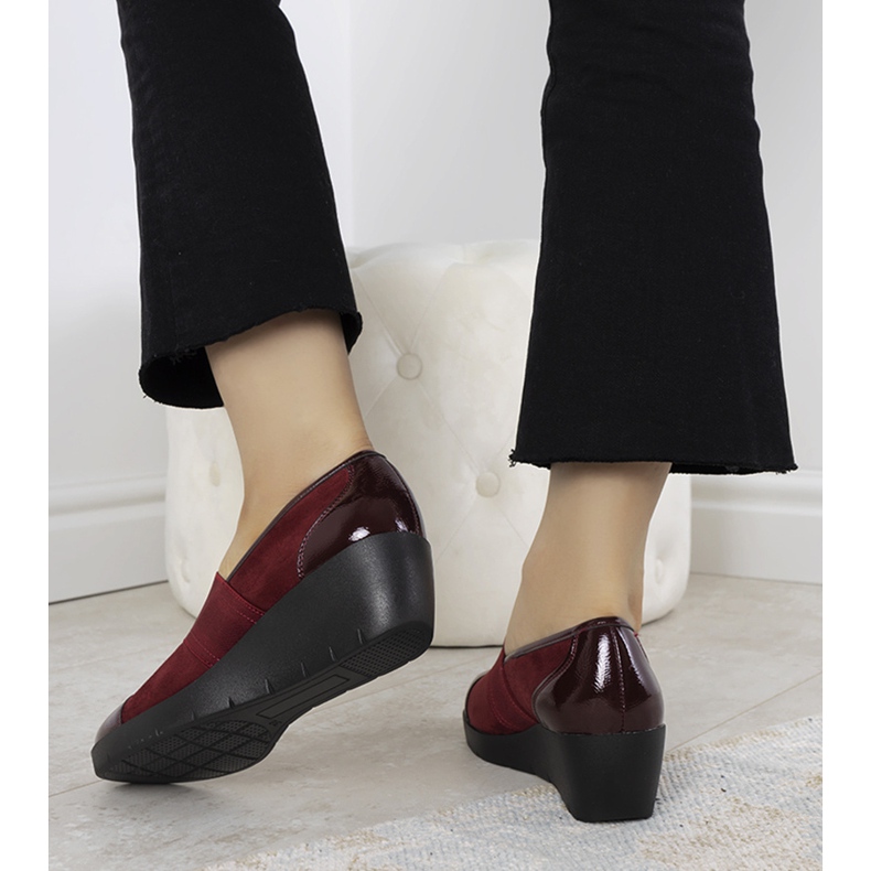 Kaštanová brogues na klínu Lirienne červený 2