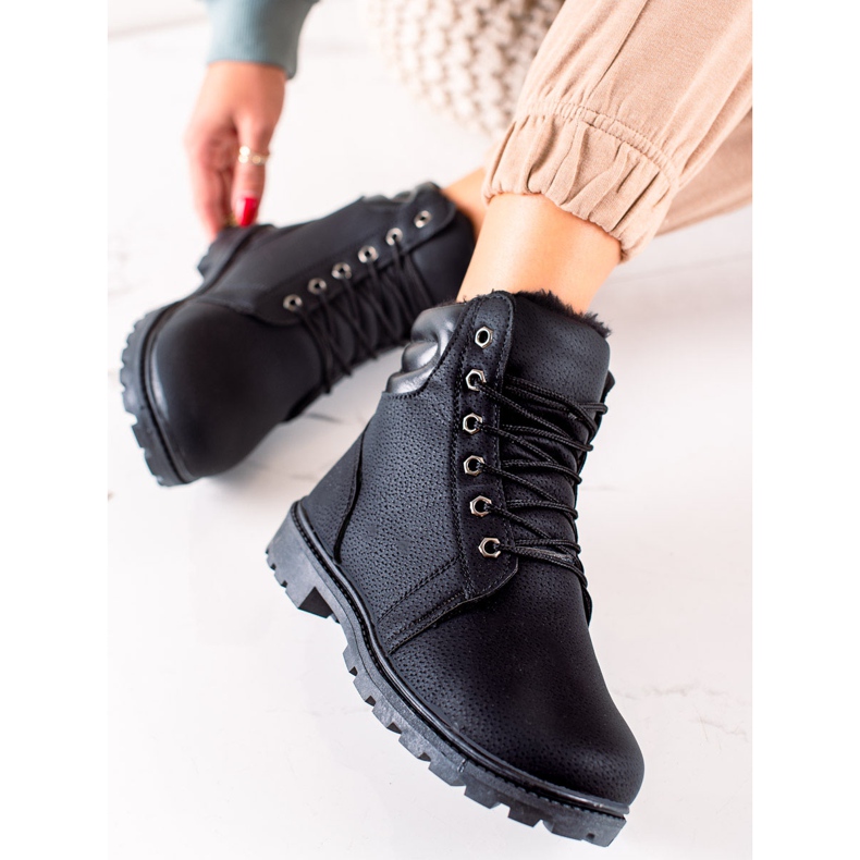 TRENDI Černí lovci s oteplováním černý 2