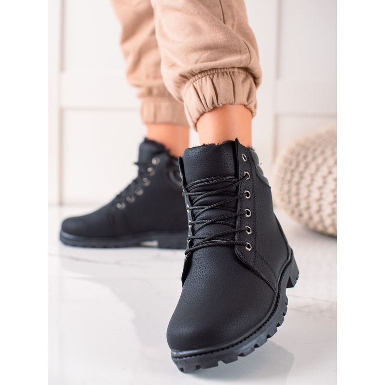 TRENDI Černí lovci s oteplováním černý 1