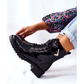 PG1 Teplé lakované černé boty Colira černý 2