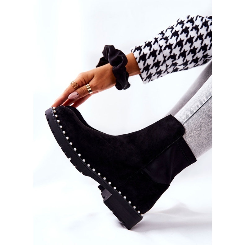 Černé semišové boty Venie s perlami černá 2