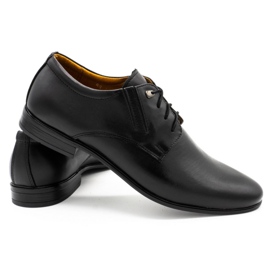 Černá kožená bota 4