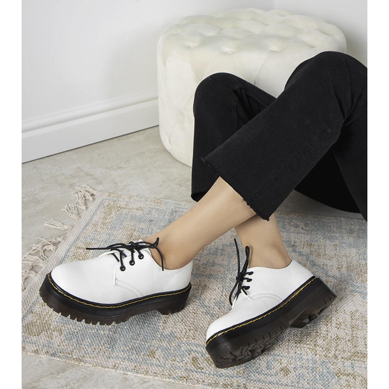 Bílé boty na tlusté podrážce Ronde bílý 1