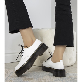 Bílé boty na tlusté podrážce Ronde bílý 2