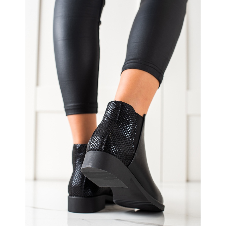 J. Star Klasické černé boty černá 2