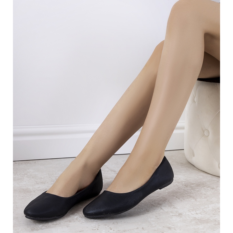 Černé balerínky z eko semiše od Silma černá 2