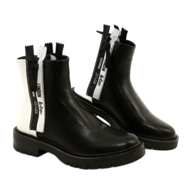 Dámské černé a bílé boty Lee Cooper LCJ-21-47-0650LA černý 5
