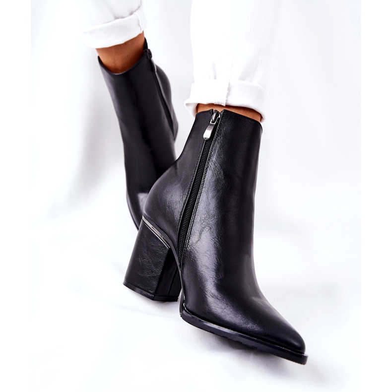 POTOCKI Klasické černé boty Airah na vysokém podpatku černá 2 POTOCKI Klasické černé boty Airah na vysokém podpatku černá 2