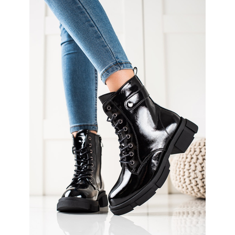 Goodin Klasičtí lakovaní dělníci černá 2