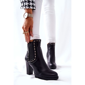 PG1 Boty Na Sloupek S černými Tryskami Wissey 1