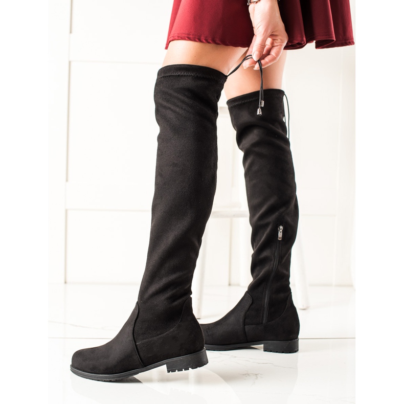 TRENDI Černí mušketýři černá 2