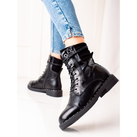 Super Mode Černé klasické Trappery černá 1 Super Mode Černé klasické Trappery černá 1