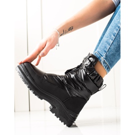 Weide černé Sněhule Na Jezdci černý 1