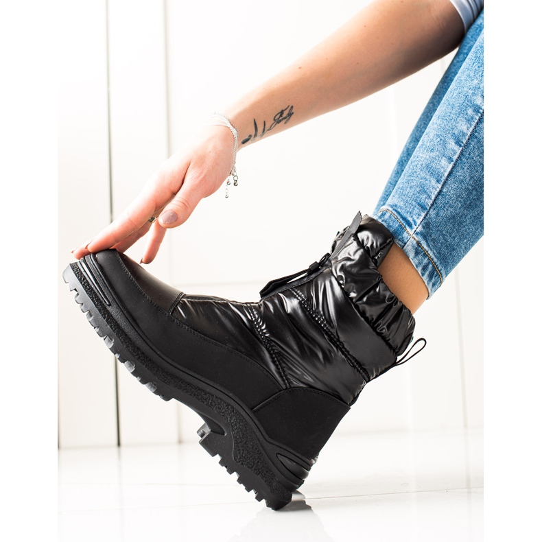 Weide černé Sněhule Na Jezdci černá 1