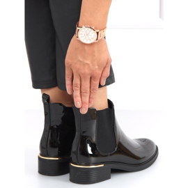 Lakované dámské Chelsea boots Petit Black černá 1