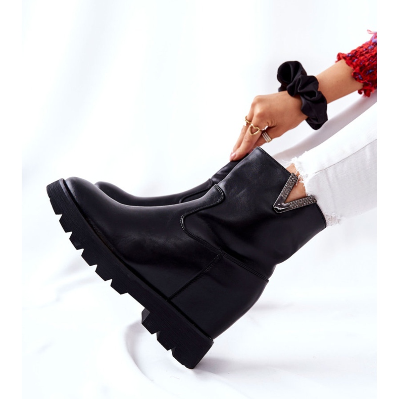 PG1 černé Kotníkové Boty Na Skrytém Klínu S Tiver Emblémem černá 2 PG1 černé Kotníkové Boty Na Skrytém Klínu S Tiver Emblémem černá 2