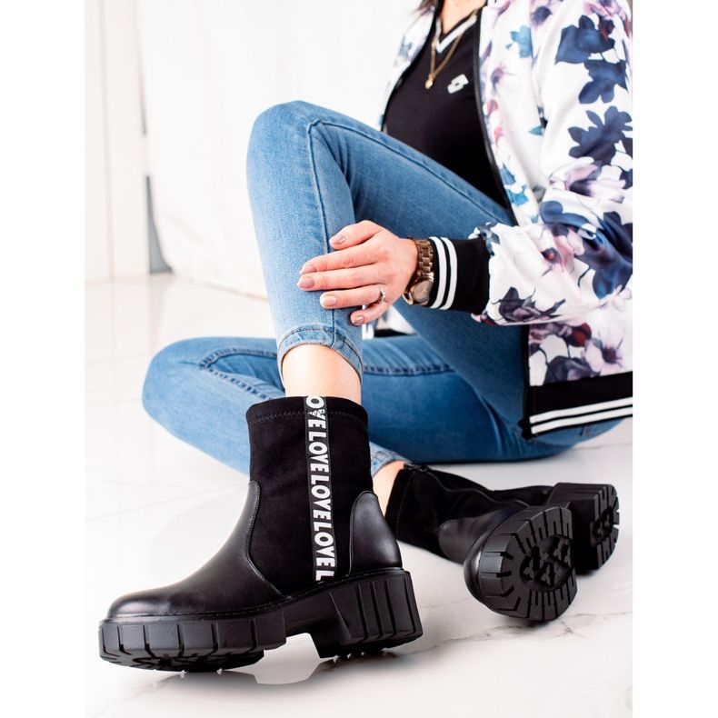 Goodin Black Love Workers černá 1