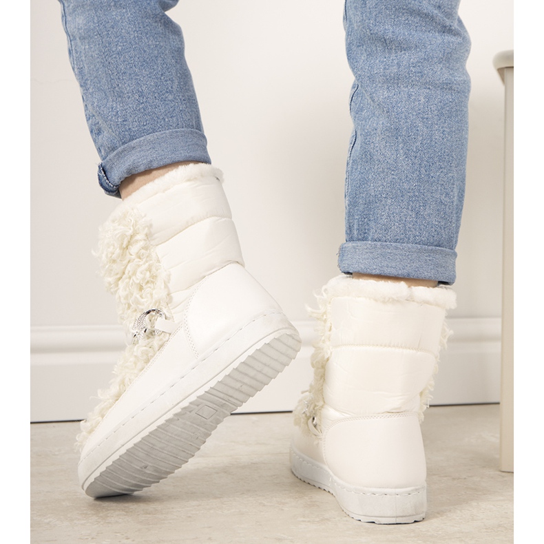 Bílé sněhule s kožíškem od Montminy bílý 1 Bílé sněhule s kožíškem od Montminy bílý 1