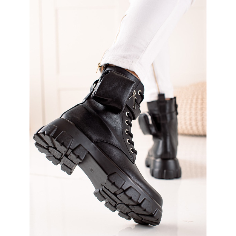 TRENDI Módní lovci černá 1