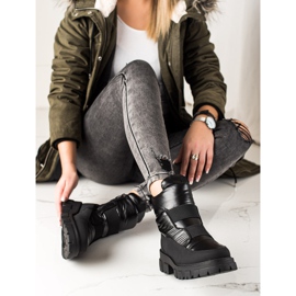 Weide černé Sněhule Na Jezdci černá 2