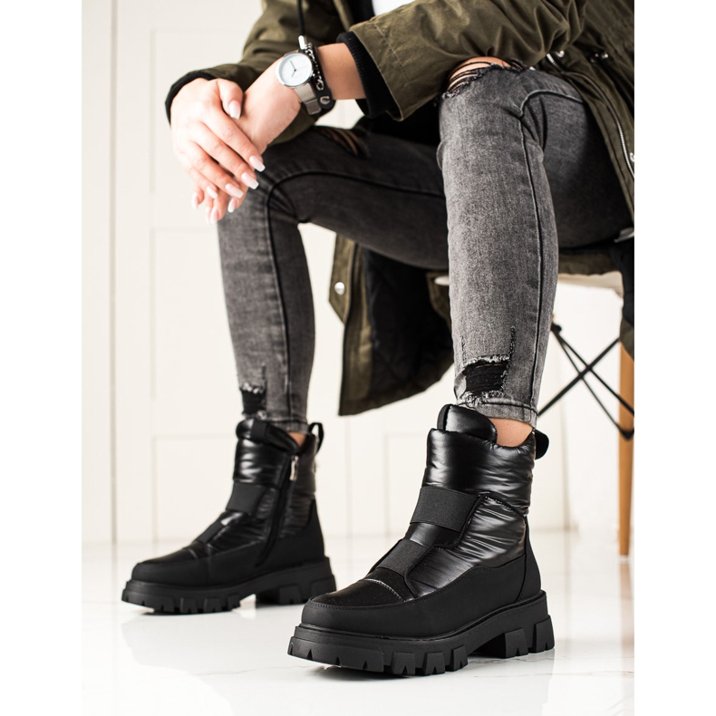 Weide černé Sněhule Na Jezdci černý 1