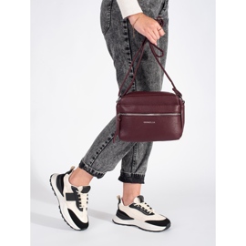 Černé a béžové dámské sportovní boty černá 1