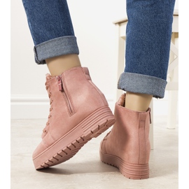 Růžové tenisky s klínkem Lara růžový 1 Růžové tenisky s klínkem Lara růžový 1