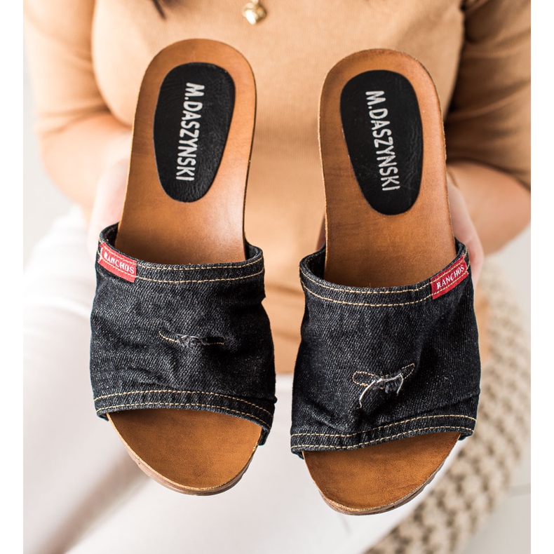 M.Daszyński Sandály na klínku černá 1