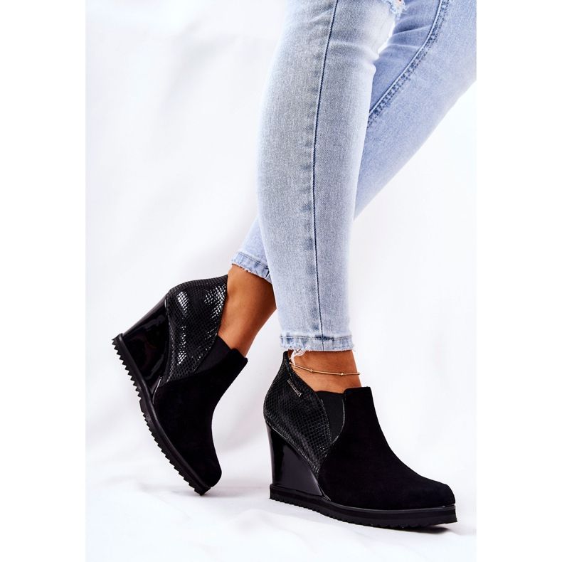 Boty na klínku se zvířecím vzorem Monnari 0990-020 Černá 1