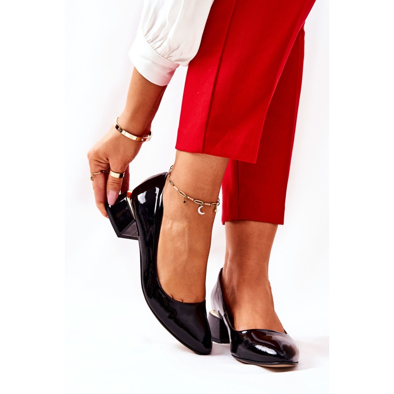 Lewski Shoes Lakované kožené lodičky Lewski 3118 Black černá 2