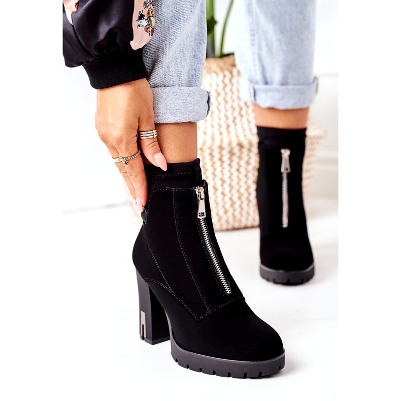 PS1 Černé teplé boty na podpatku Wonder Woman černá 3 PS1 Černé teplé boty na podpatku Wonder Woman černá 3