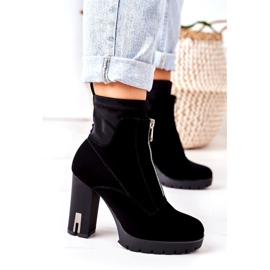 PS1 Černé teplé boty na podpatku Wonder Woman černá 4 PS1 Černé teplé boty na podpatku Wonder Woman černá 4