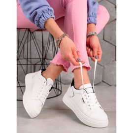 Ideal Shoes Bílé tenisky z eko kůže bílý černý 1