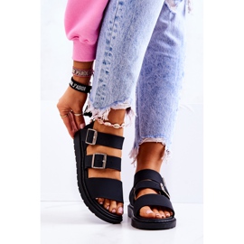 FM1 Černé sandály s přezkou Reese černá 1