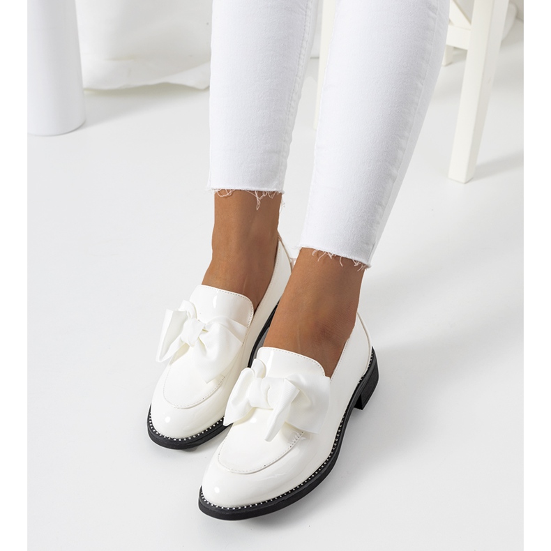 Bílé lakované boty Khale bílý 1