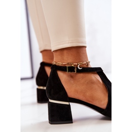 Semišové lodičky na podpatku Laura Messi 2309 černá 1