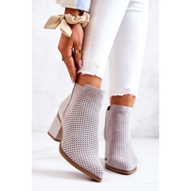 PS1 Semišové prolamované kovbojské boty Šedá Helloni 2