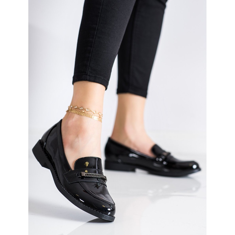 TRENDI Elegantní lakované boty černá 2