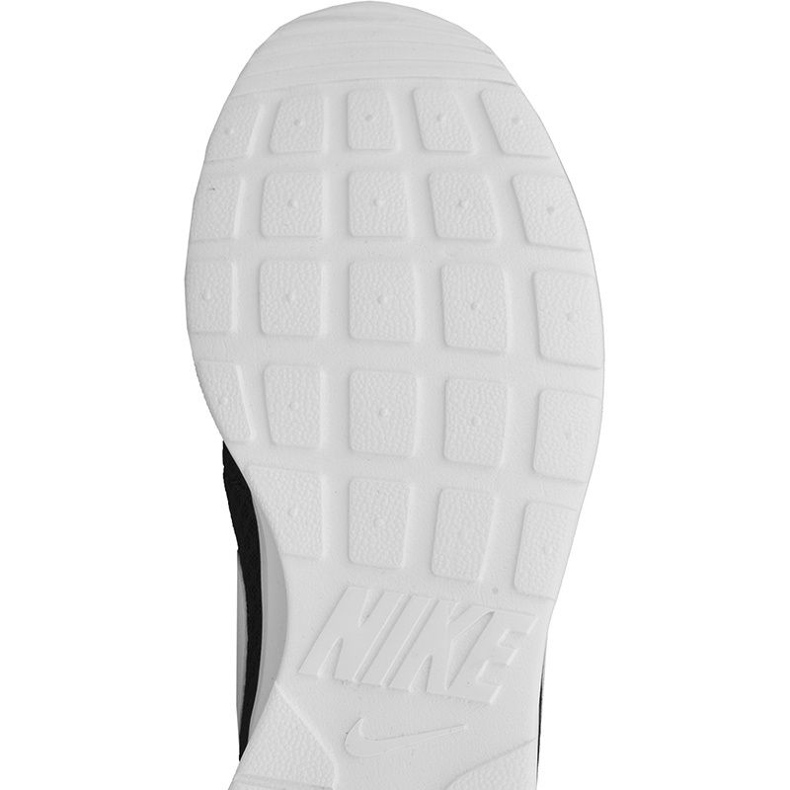 Boty Nike Sportswear Tanjun M 812654-011 černý 1
