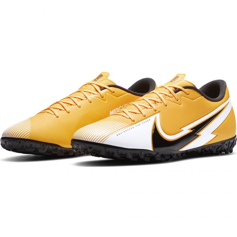Kopačky Nike Mercurial Vapor 13 Academy Tf M AT7996 801 černá, oranžová, žlutá žluté 1