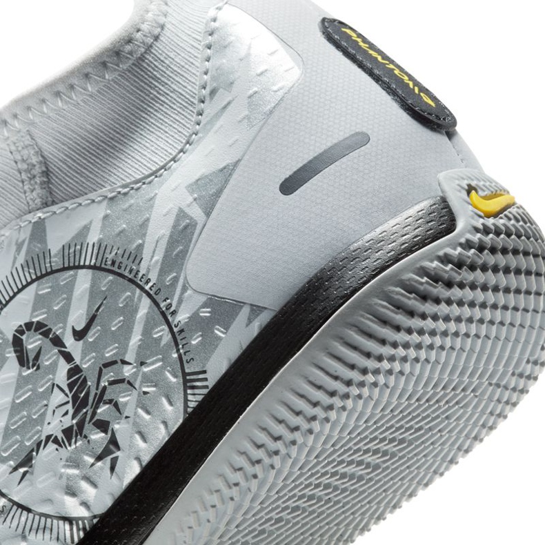 Kopačky Nike Phantom Gt Academy Df Se Ic Jr DA2288-001 stříbrný stříbrný 1
