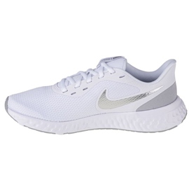 Nike Revolution 5 W BQ3207-100 bílý 1