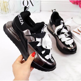 Černé tenisky s nápisy Vinceza W JAN49B černá 1