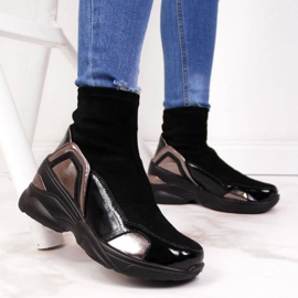 Černé klínové boty od T.Sokolski W SCA140 černá 2