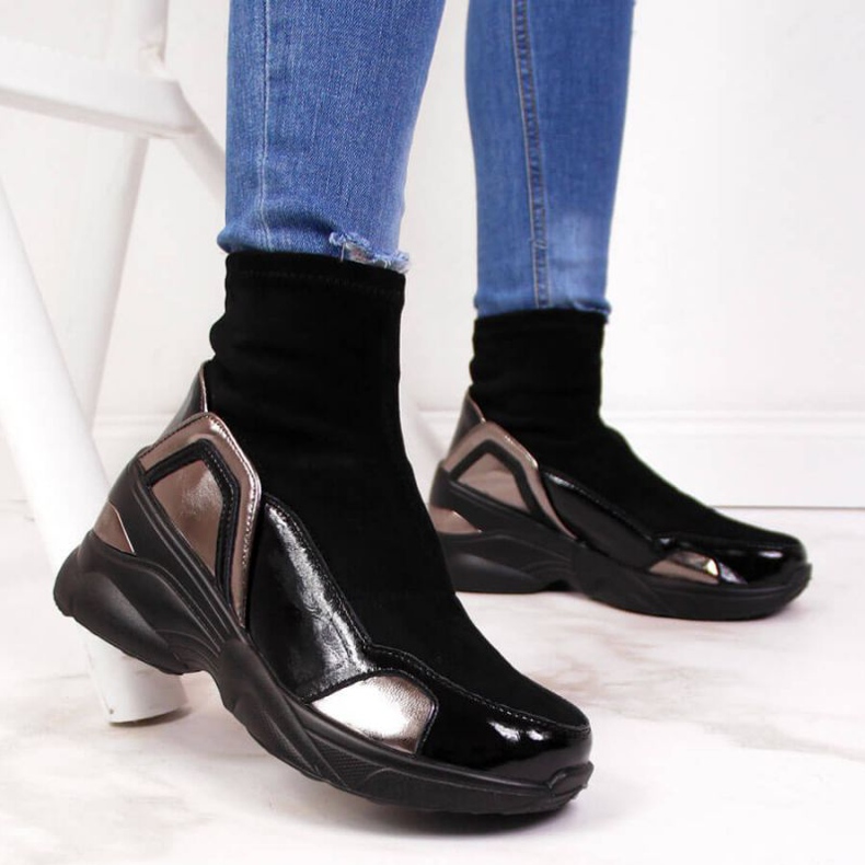 Černé klínové boty od T.Sokolski W SCA140 černá 2