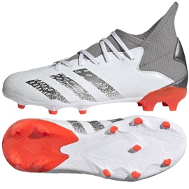 Kopačky Adidas Predator Freak.3 Fg Jr FY6280 bílá, bílá, šedá / stříbrná bílý 1