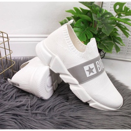 Slip on sportovní boty Big Star W JJ274297 bílé bílý 2 Slip on sportovní boty Big Star W JJ274297 bílé bílý 2