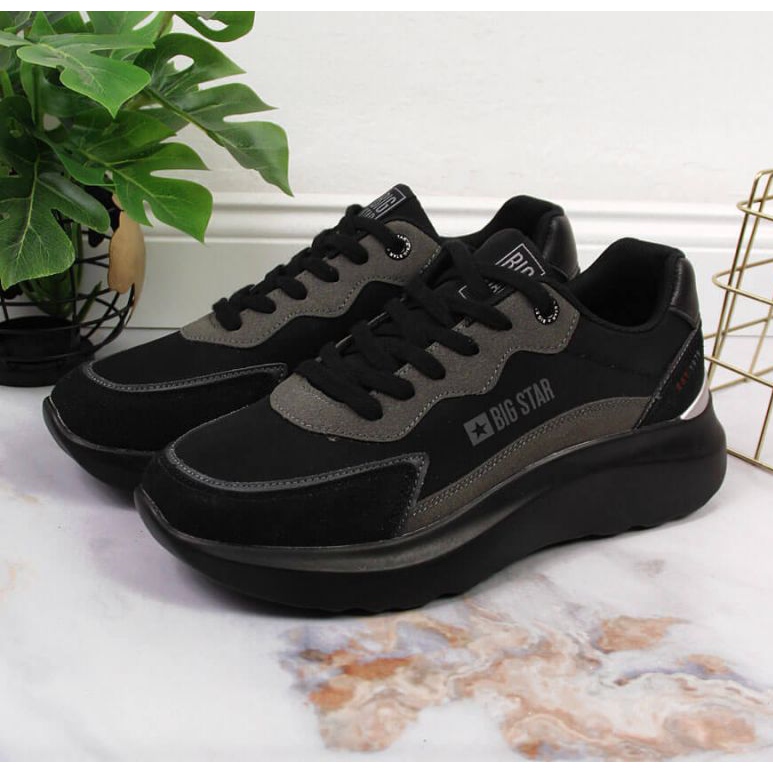 Černé sportovní boty na platformě Big Star W JJ274989 černá 2